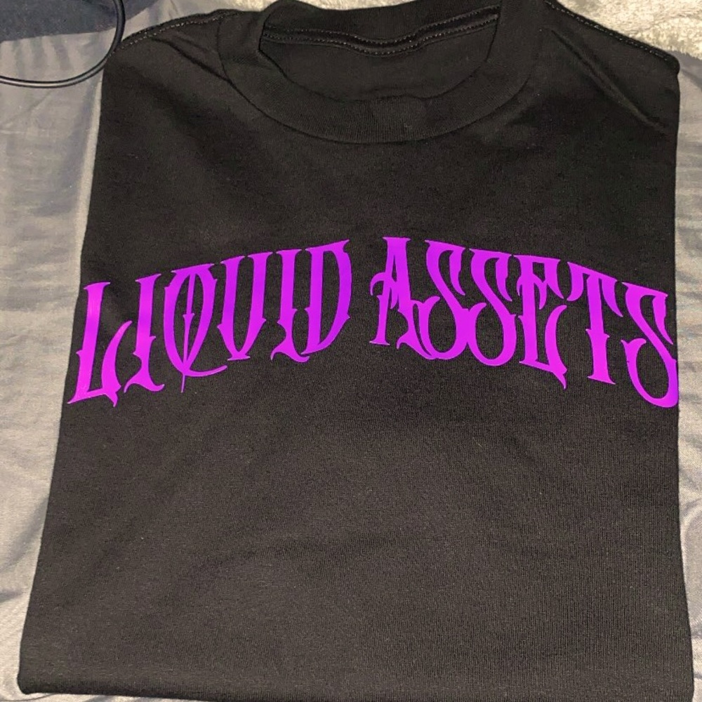 Selling our new streetwear from LA
